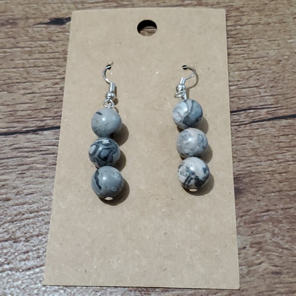 FREE WITH PURCHASE Stone drop earrings